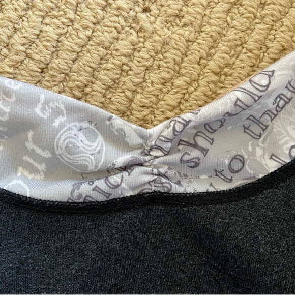 Lululemon Charcoal Grey Adjustable Strap Bra Tank Size 8 - Picture 2 of 5